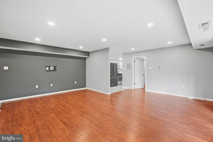 204 Park Terrace Ct Se #24, Vienna, VA 22180 - #3