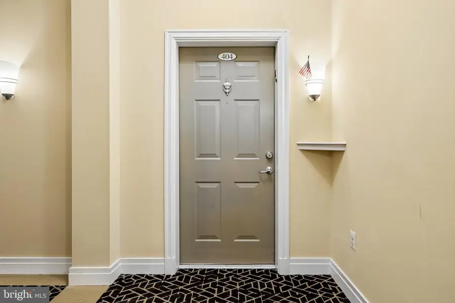7860 Rolling Woods Ct #201, Springfield, VA 22152 - #3