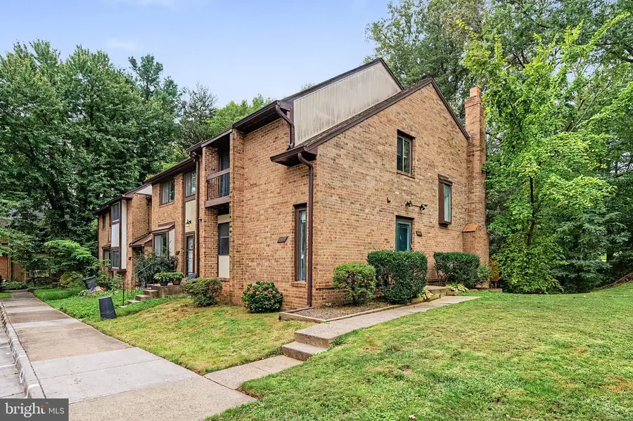 5800 Jacksons Oak Ct, Burke, VA 22015 - #2