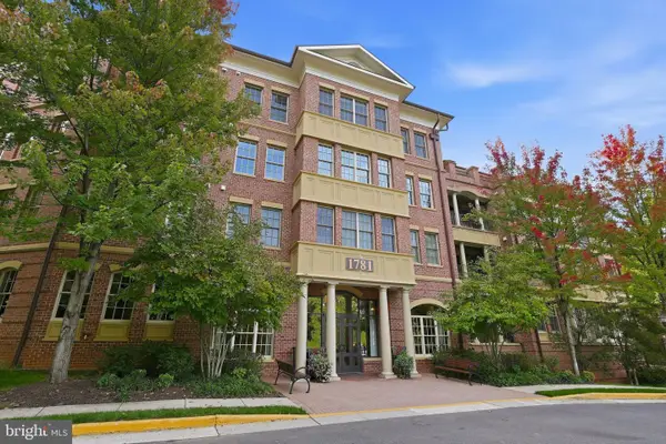 1781 Chain Bridge Rd #101, MCLEAN, VA 22102