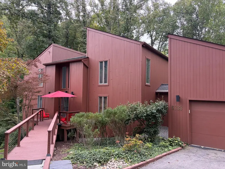 6133 Franklin Park Rd, McLean, VA 22101 - #2