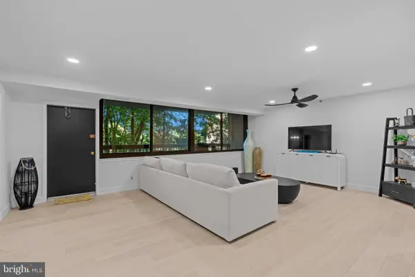 3709 S George Mason Dr #205e, FALLS CHURCH, VA 22041