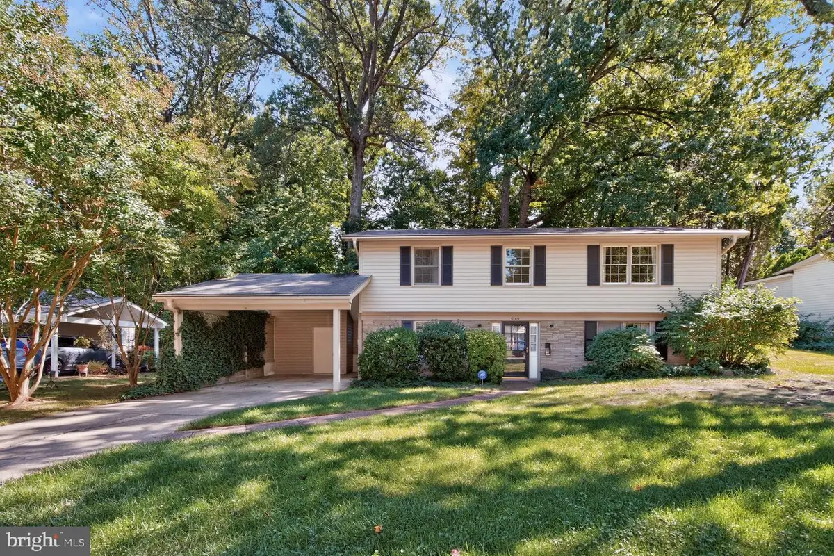 6105 Fernleigh Blvd, Springfield, VA 22152 - #1