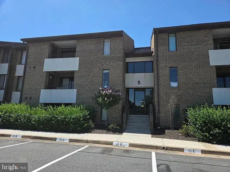 511 Florida Ave #101, Herndon, VA 20170 - #3