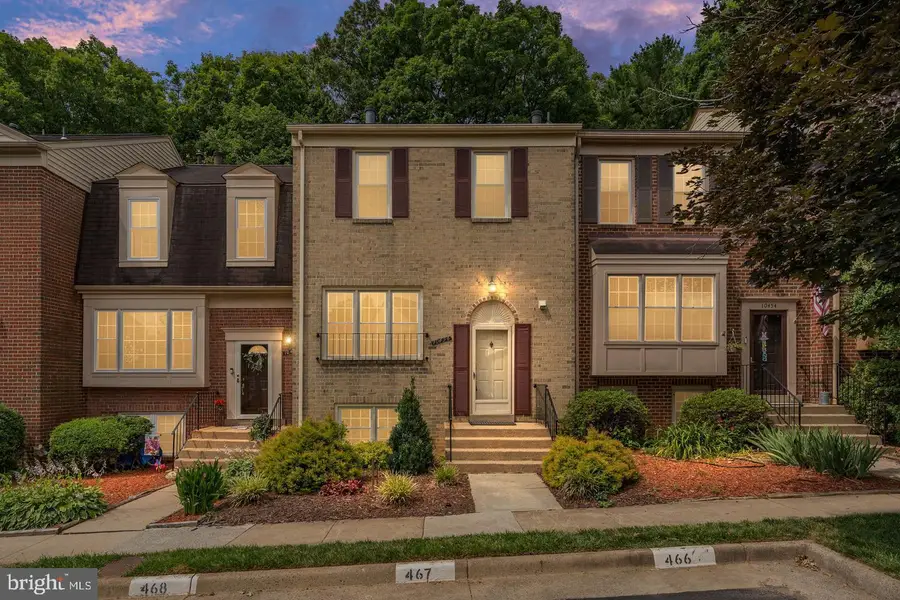 10456 Malone Ct, Fairfax, VA 22032 - #2