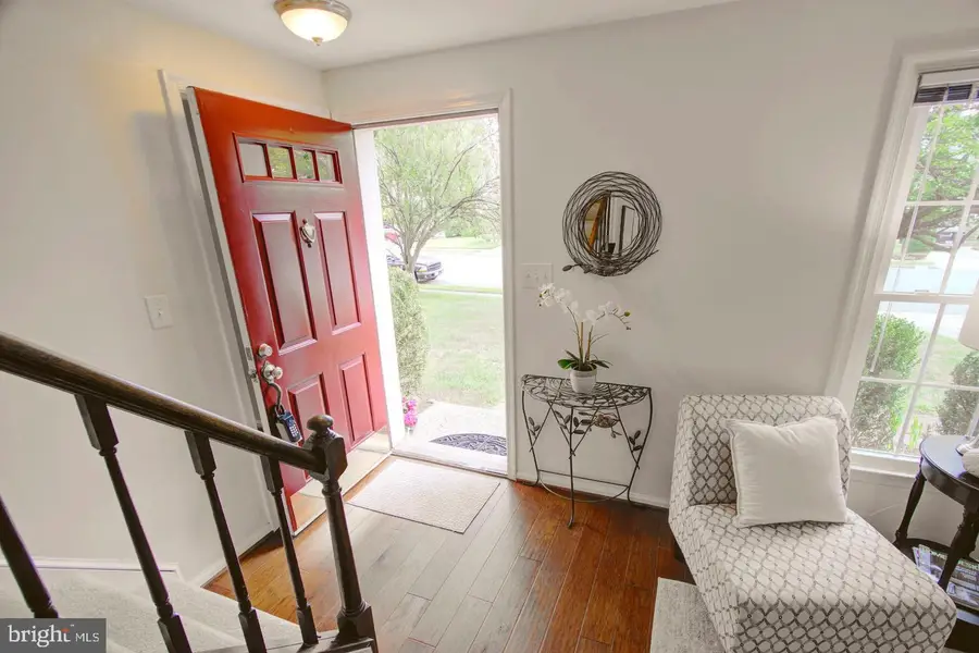 12806 Fantasia Dr, Herndon, VA 20170 - #2