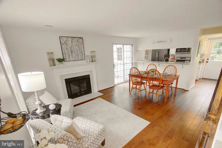 12806 Fantasia Dr, Herndon, VA 20170 - #3