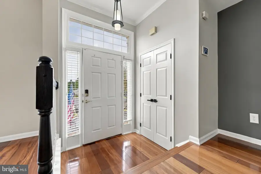 7024 Fieldhurst Ct, Alexandria, VA 22315 - #2