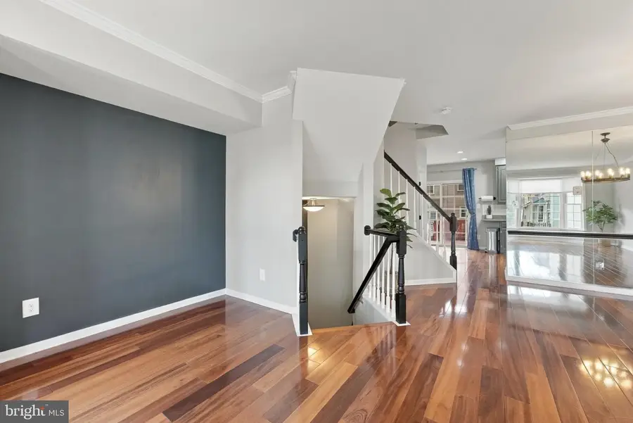 7024 Fieldhurst Ct, Alexandria, VA 22315 - #3