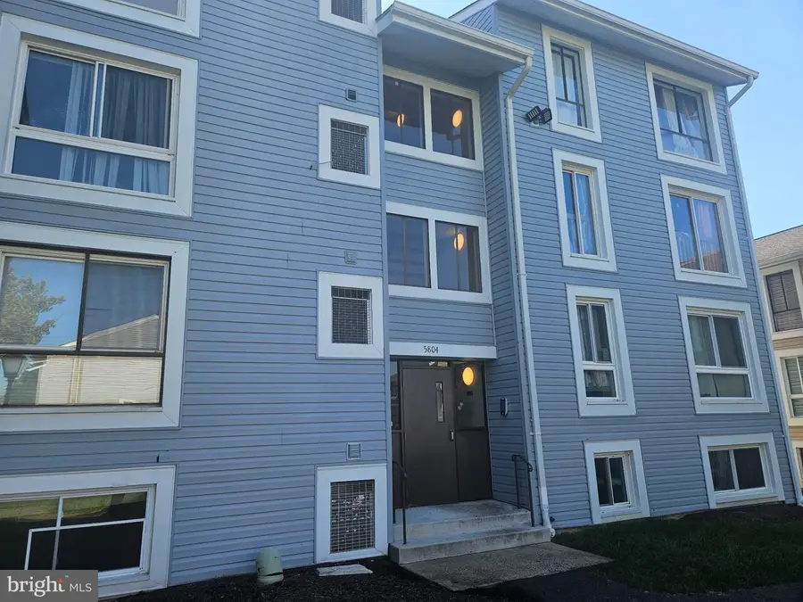 5804 Village Green Dr #f, Alexandria, VA 22309 - #2