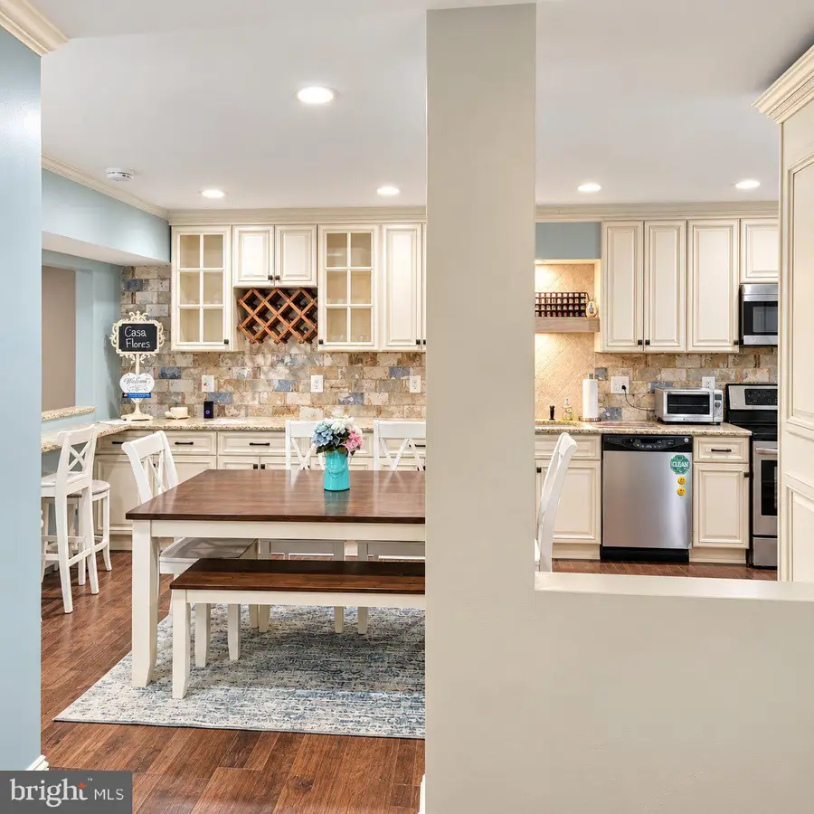 5201 Lonsdale Dr, Springfield, VA 22151 - #3