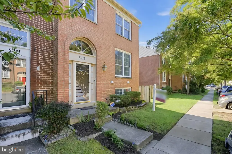 5213 Leeward Ln, Alexandria, VA 22315 - #3