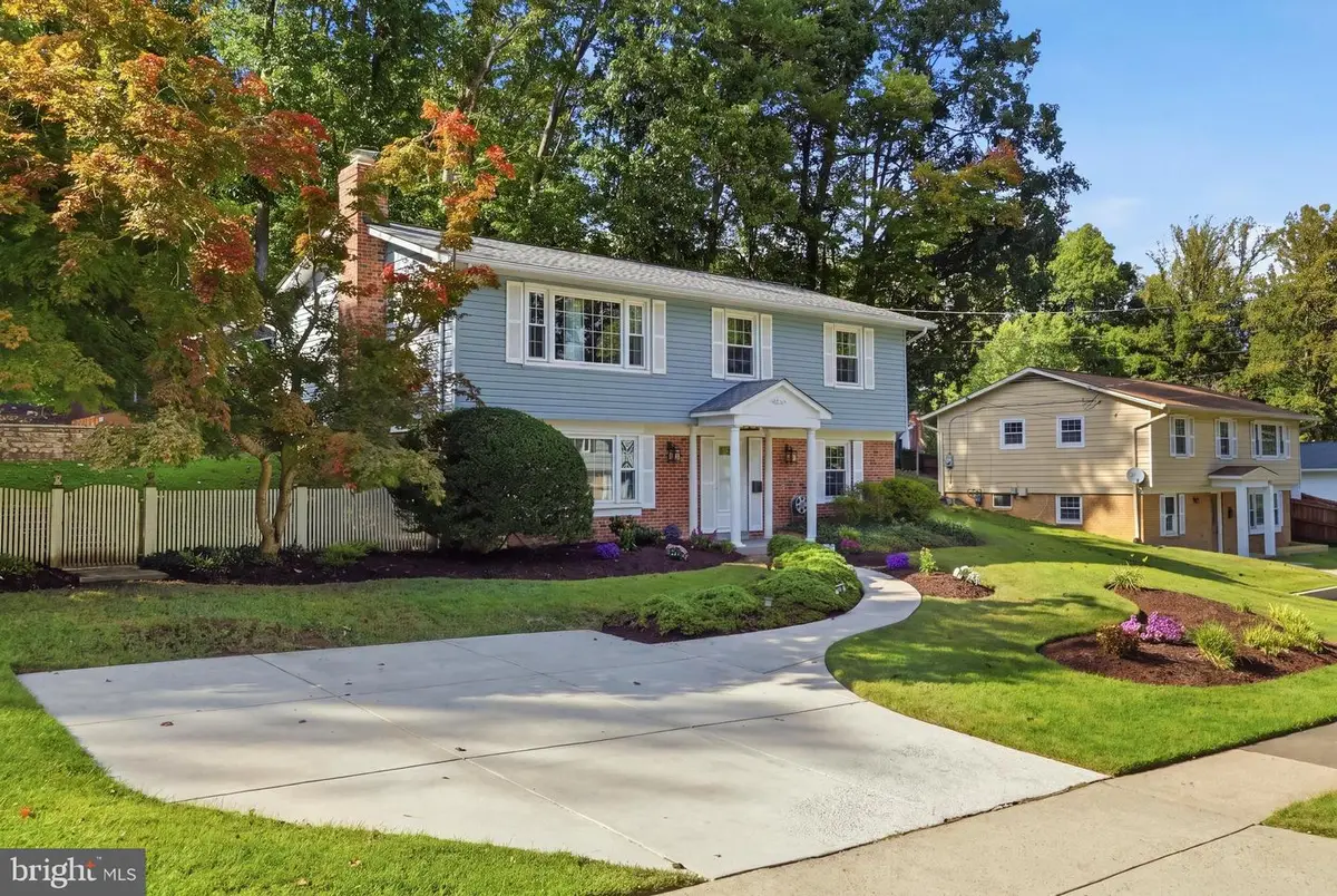 7840 Brompton St, Springfield, VA 22152 - #1