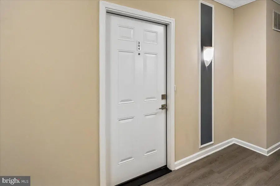 815 Branch Dr #304, Herndon, VA 20170 - #3