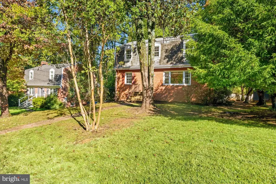 6524 Oakwood Dr, Falls Church, VA 22041 - #3