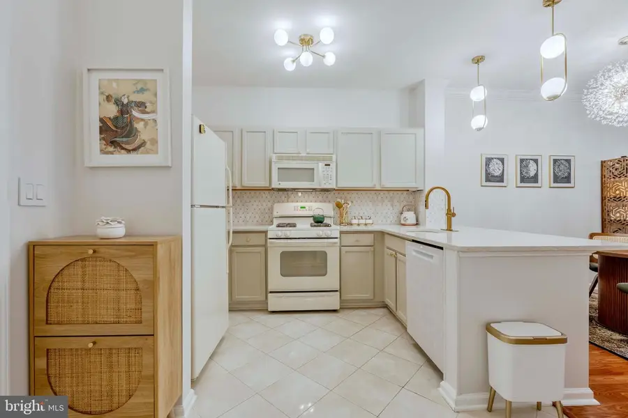 12000 Market St #132, Reston, VA 20190 - #3