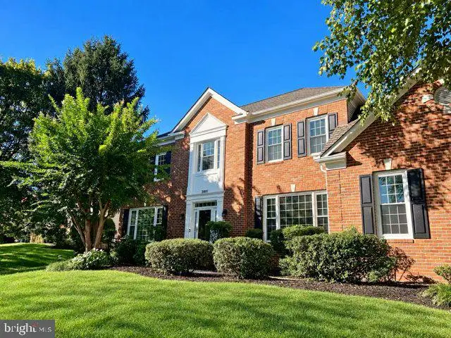 2801 Gibson Oaks Dr, Herndon, VA 20171 - #1