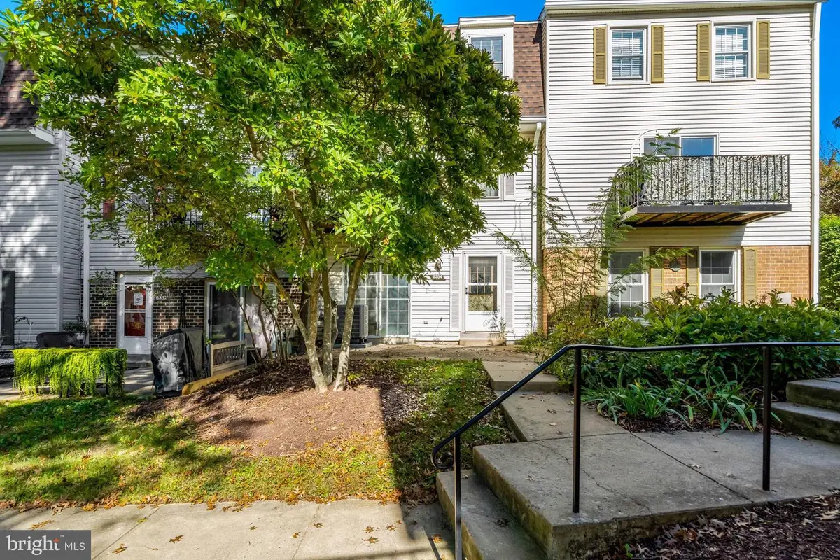 6354 Fenestra Ct, Burke, VA 22015 - #1