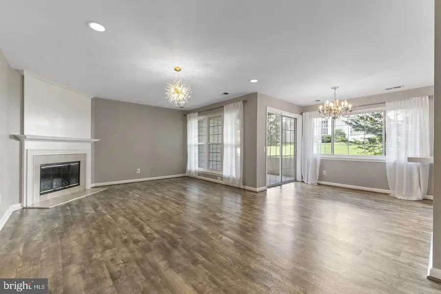 8244 Catbird Cir #101, Lorton, VA 22079 - #2