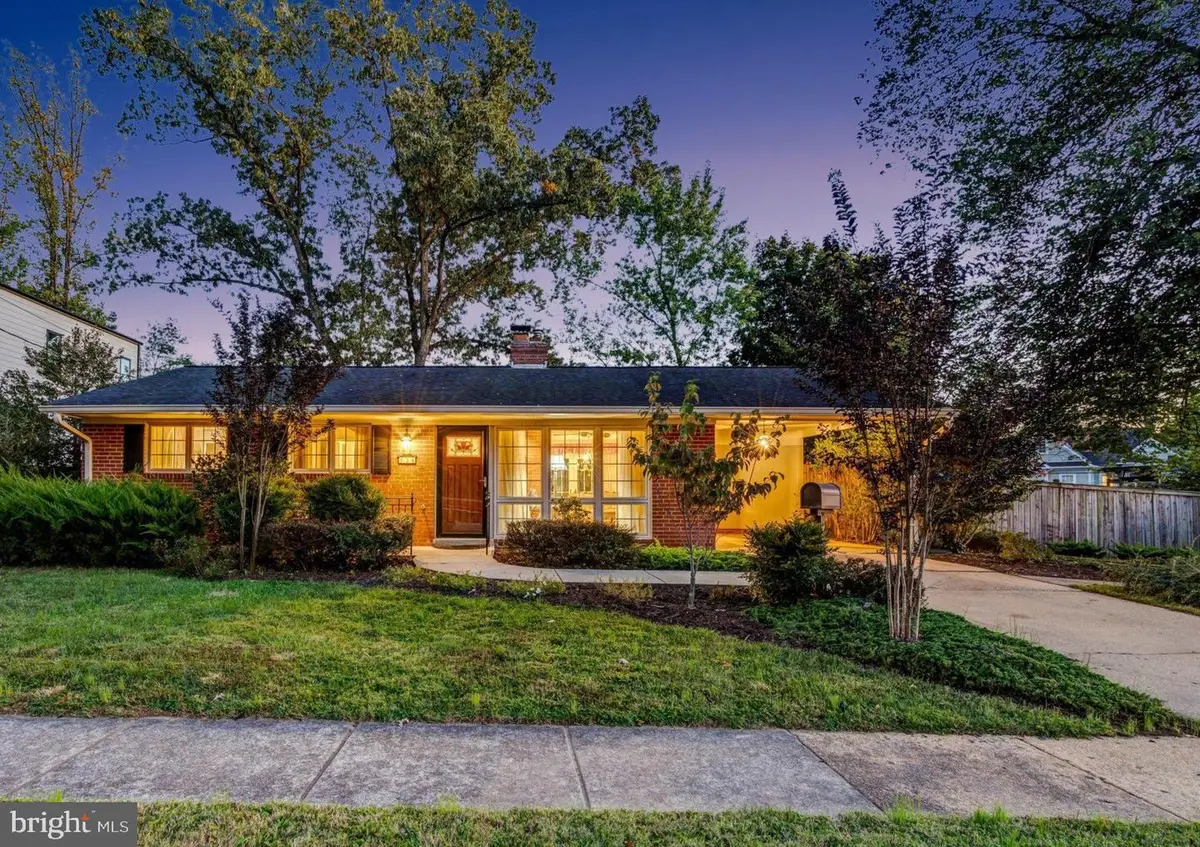134 Kingsley Rd Sw, Vienna, VA 22180 - #1