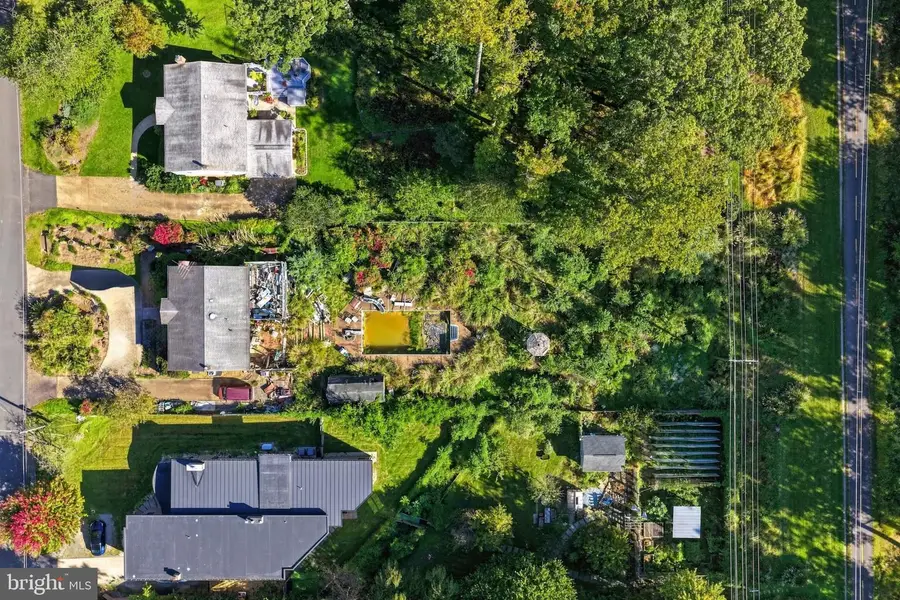 8123 Westchester Dr, Vienna, VA 22182 - #3