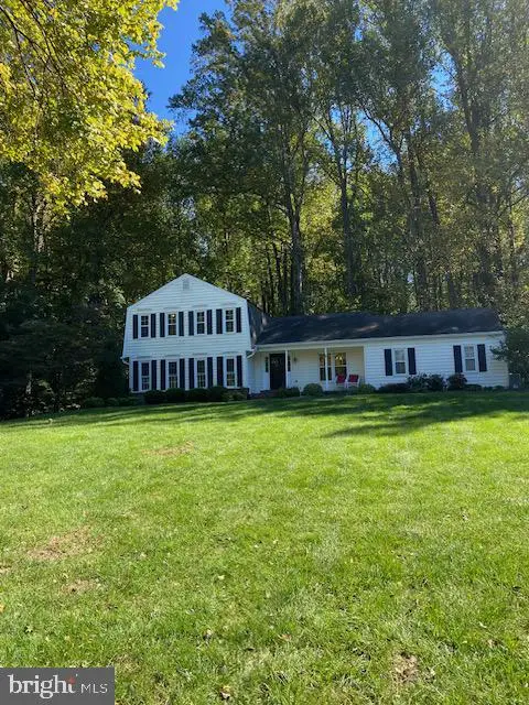 6119 Kings Color Dr, Fairfax, VA 22030 - #2