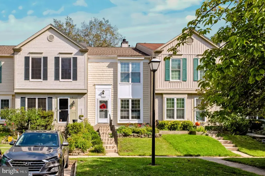 7227 Stover Ct, Alexandria, VA 22306 - #2