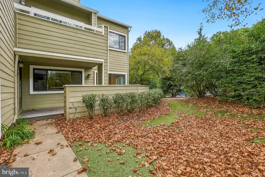 11031-a Villaridge Ct, Reston, VA 20191 - #2