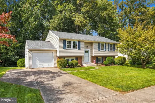 5038 Kenerson Dr, FAIRFAX, VA 22032