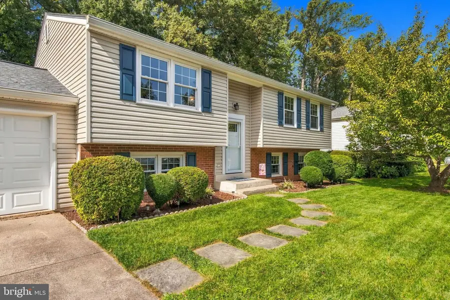5038 Kenerson Dr, Fairfax, VA 22032 - #2