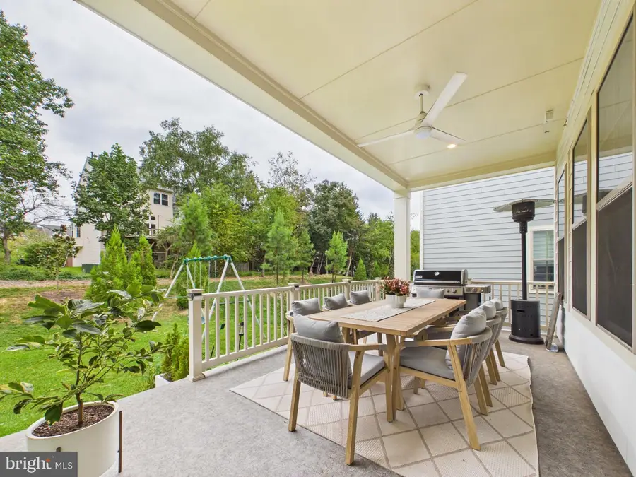 2907 Home Pl, Fairfax, VA 22031 - #3