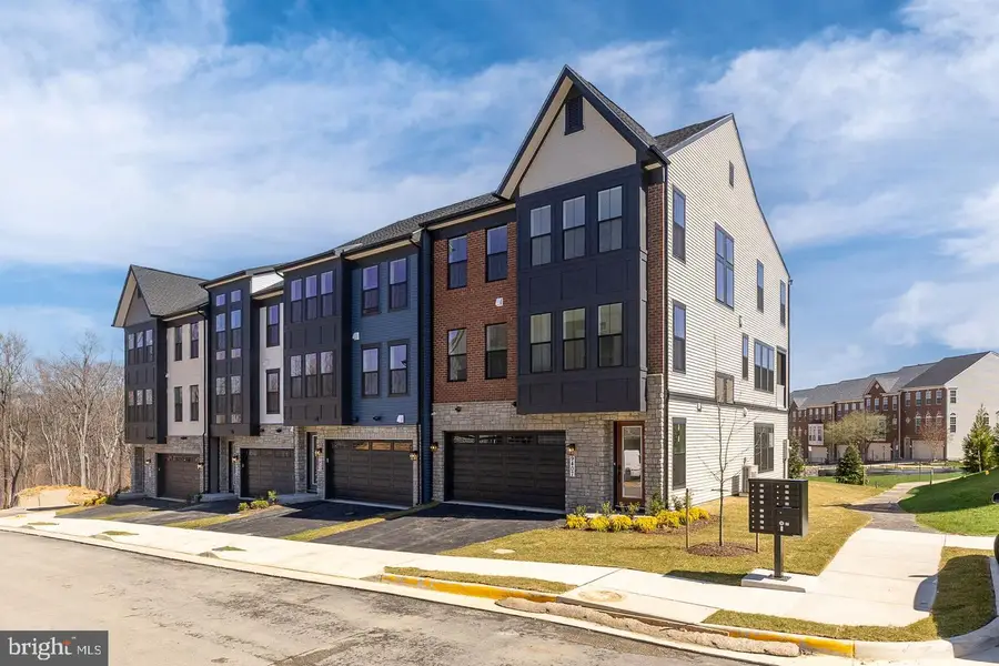 8454 Begonia Ln #28, Lorton, VA 22079 - #3