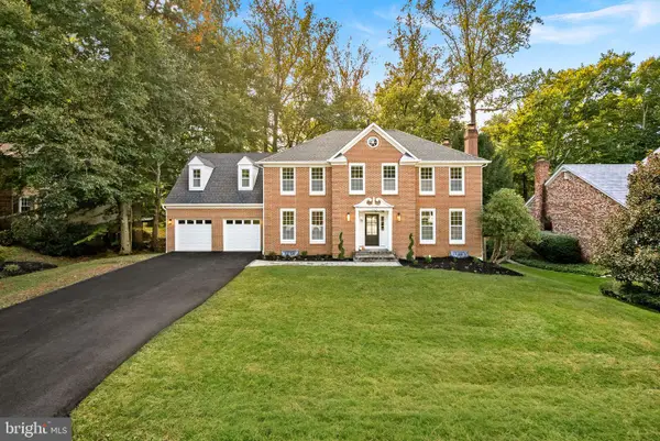 10825 Fieldwood Dr, FAIRFAX, VA 22030
