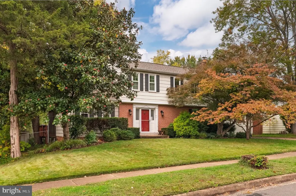 14840 Cranoke St, Centreville, VA 20120 - #1