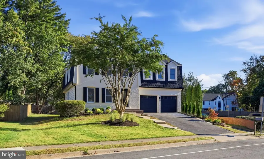 412 Roland St Sw, Vienna, VA 22180 - #3
