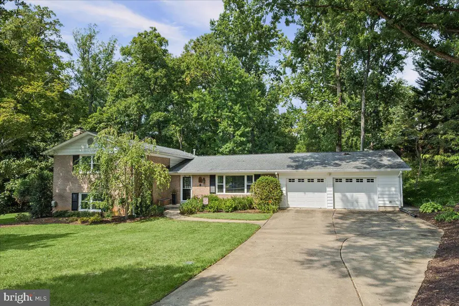 4000 Mavis Ct, Alexandria, VA 22309 - #2