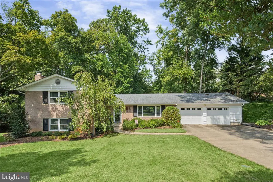 4000 Mavis Ct, Alexandria, VA 22309 - #3