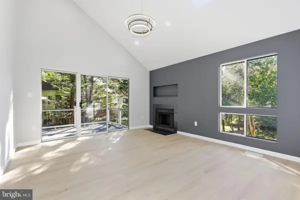 11911 Moss Point Ln, RESTON, VA 20194
