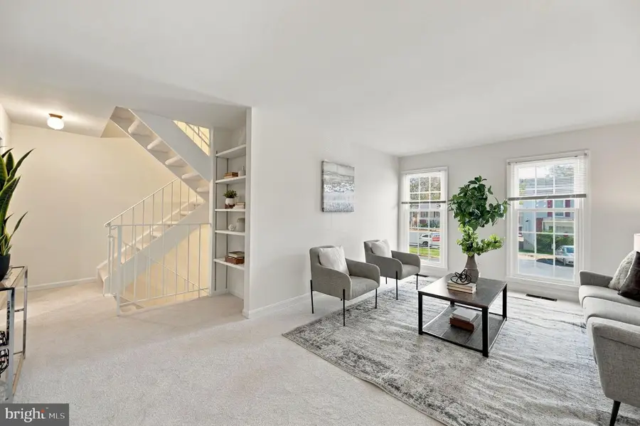 5419 Helm Ct, Fairfax, VA 22032 - #2