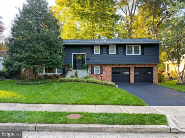 8314 Epinard Ct, ANNANDALE, VA 22003