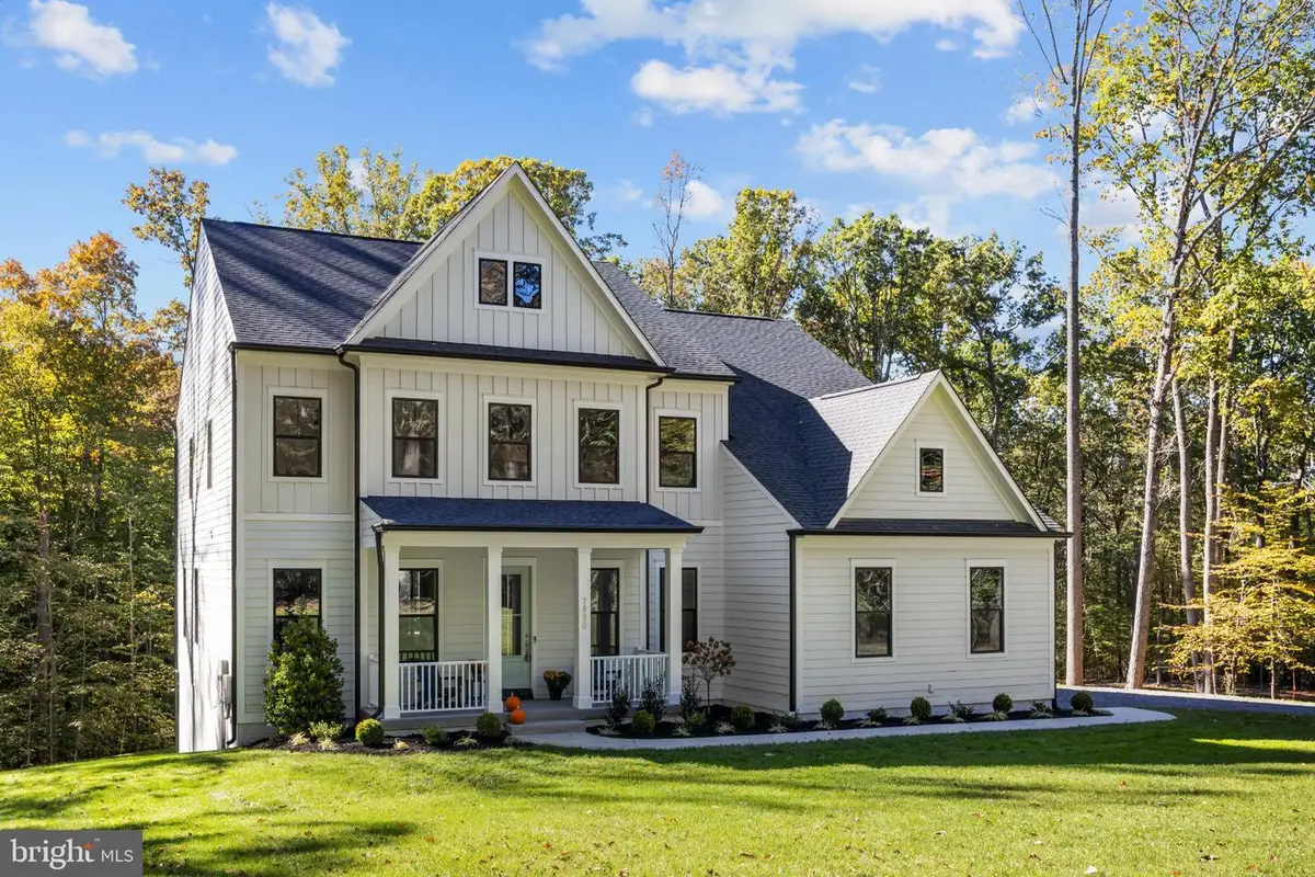 7860 Evans Ford Rd, Clifton, VA 20124 - #1