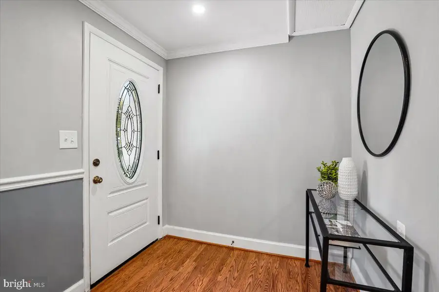 8460 Rippled Creek Ct, Springfield, VA 22153 - #2
