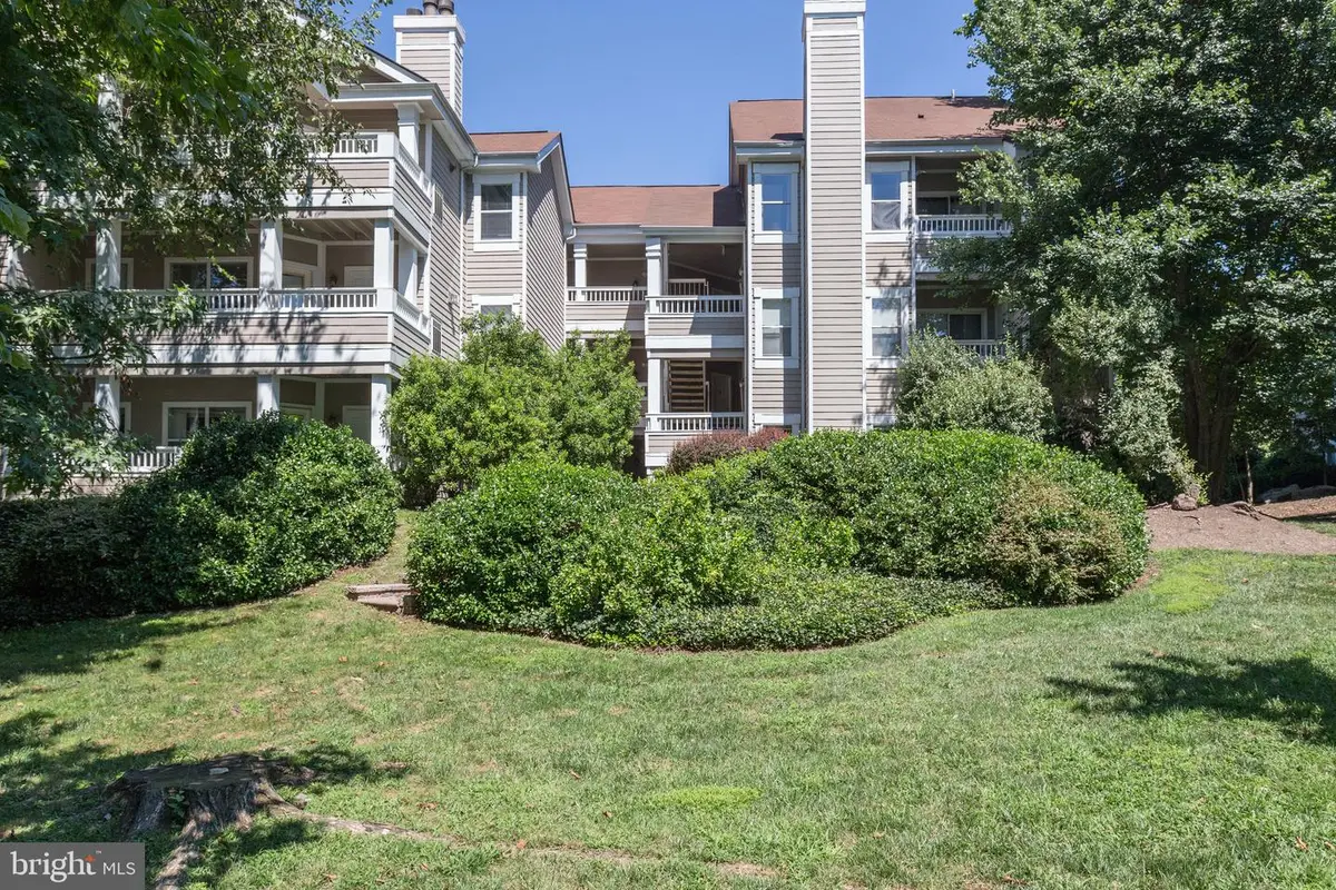 14321 Climbing Rose Way #302, Centreville, VA 20121 - #1