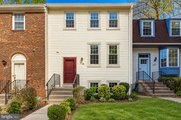 5759 Walnut Wood Ln, BURKE, VA 22015