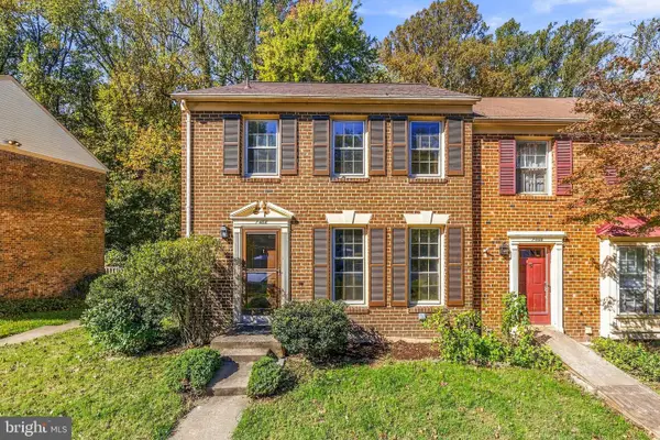 7468 Adams Park Ct, ANNANDALE, VA 22003