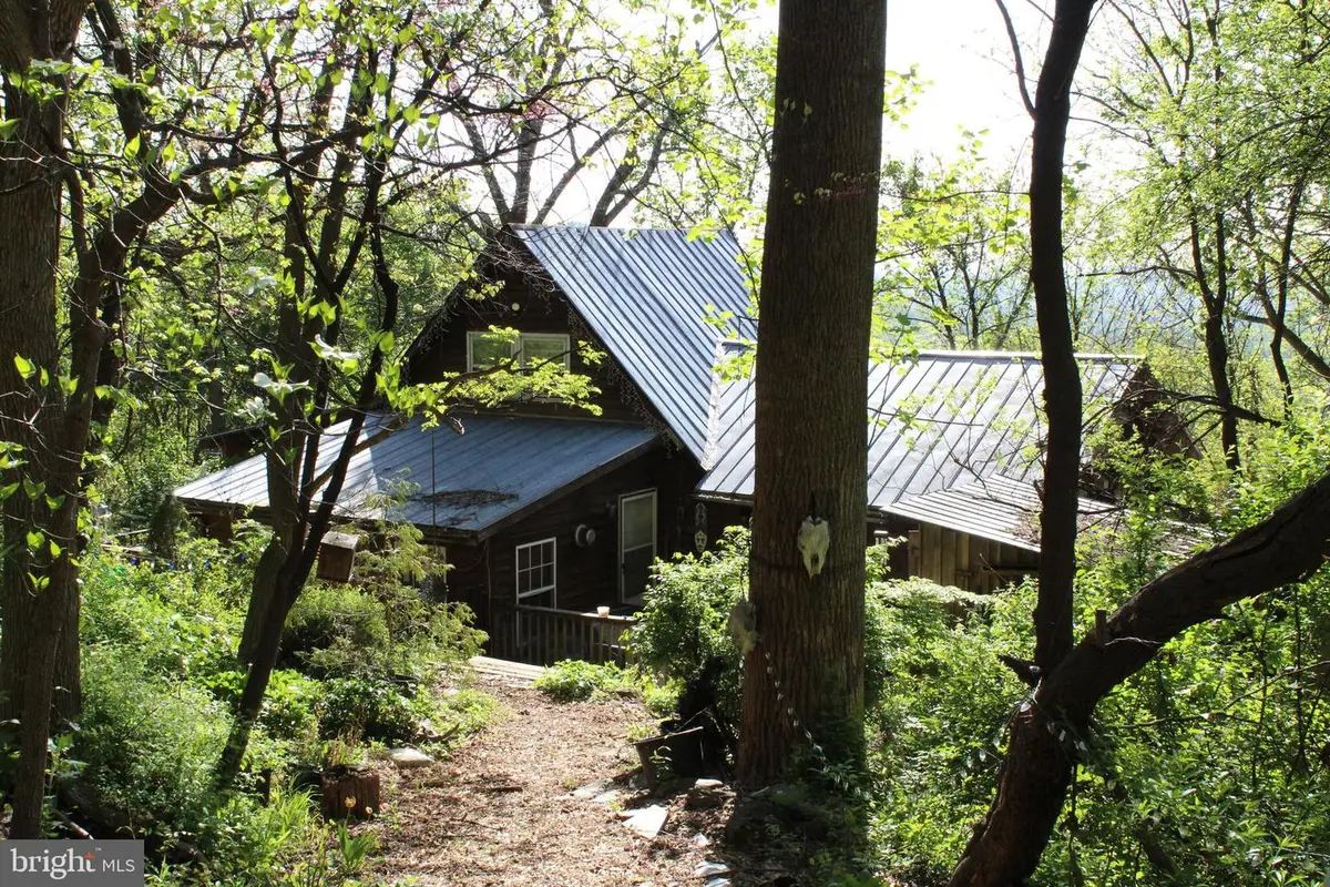 446 Spring Dr, Stanardsville, VA 22973 - #1