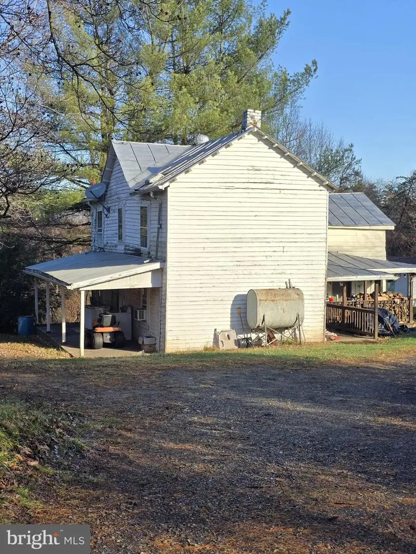729 Celt Rd, Stanardsville, VA 22973 - #2