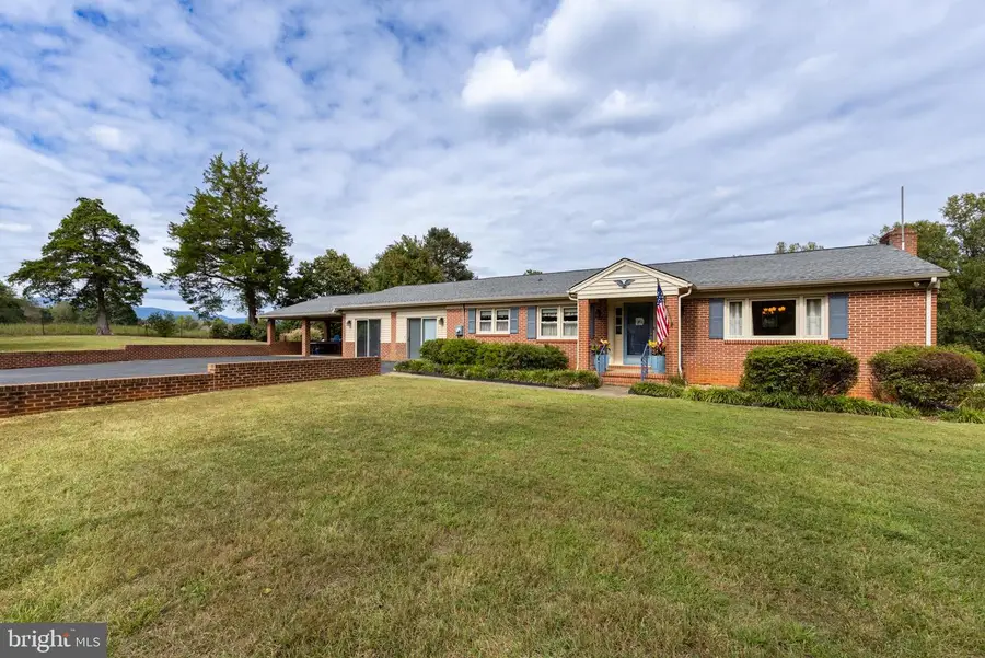 175 Wildwood Dr, Ruckersville, VA 22968 - #2