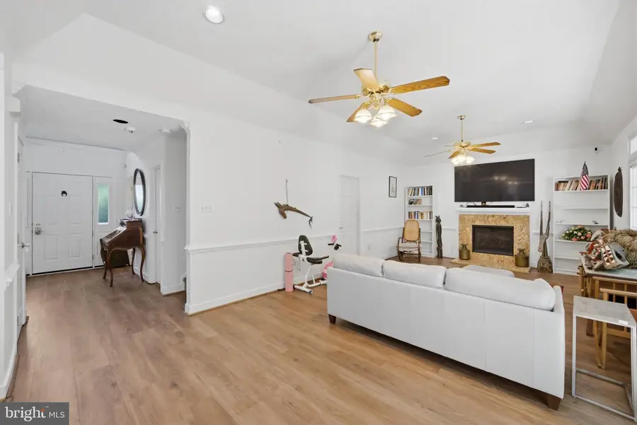 8267 Hanover Grove Blvd, Mechanicsville, VA 23111 - #3
