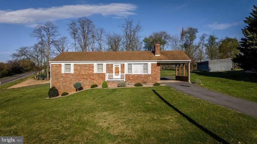 211 Pear St, Harrisonburg, VA 22801 - #1